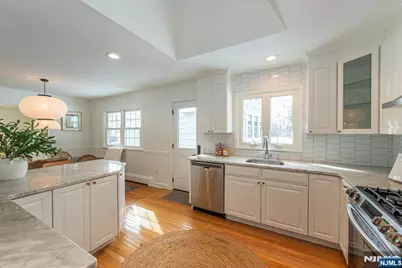 9 Windermere Road, Montclair, NJ 07043 - Photo 8