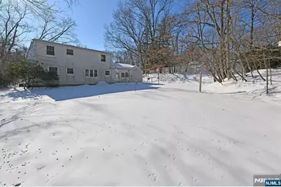 84 Maplewood Avenue, Hillsdale, NJ 07642 - Photo 26