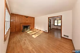 84 Maplewood Ave, Hillsdale, NJ 07642 - Photo 4