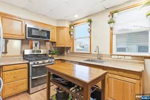 350 Greylock Pkwy, Belleville, NJ 07109 - Photo 10