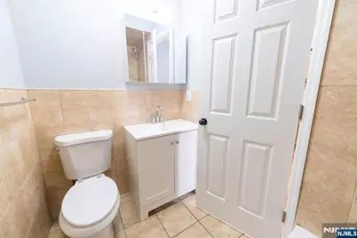586 11th Street, Newark, NJ 07107 - Photo 6