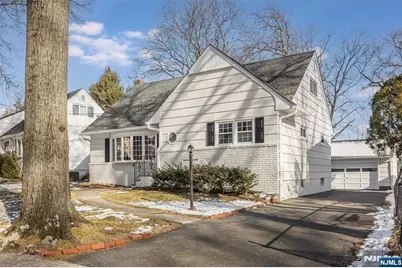 9 Glenfield Road, Glen Ridge, NJ 07028 - Photo 2