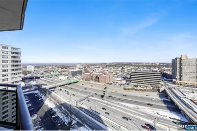 2077 Center Avenue 20F #20F, Fort Lee, NJ 07024 - Photo 26