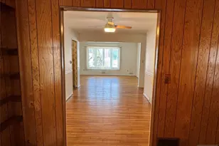 35 18th Ave, Elmwood Park, NJ 07407 - Photo 8