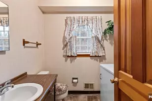 51 Black Oak Ln, Mahwah, NJ 07430 - Photo 14