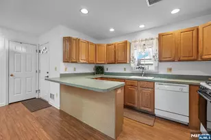 15 Cobbler Ln, Mahwah, NJ 07430 - Photo 48