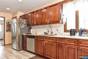 179 Kakeout Rd, Kinnelon, NJ 07405 - Photo 10