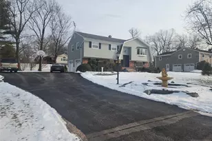 3 Harold Mathews Jr Ct, Butler, NJ 07405 - Photo 2