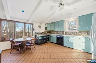 20 Paulin Blvd, Leonia, NJ 07605 - Photo 12