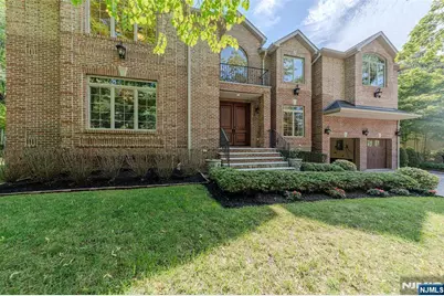 186 Hickory Lane, Closter, NJ 07624 - Photo 2