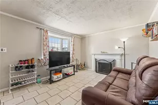 102 Barnsdale Rd, Clifton, NJ 07013 - Photo 4