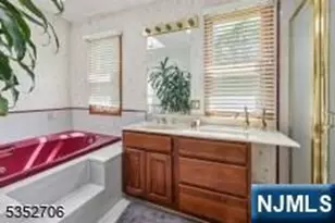 34 Brian Rd, West Caldwell, NJ 07006 - Photo 16