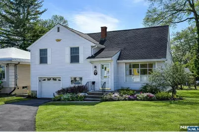 96 Grove Street, Waldwick, NJ 07463 - Photo 34