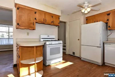 96 Grove Street, Waldwick, NJ 07463 - Photo 10