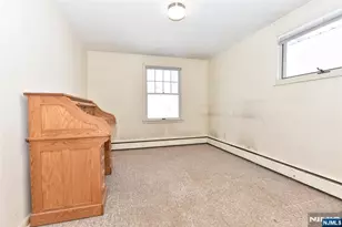 96 Grove St, Waldwick, NJ 07463 - Photo 12