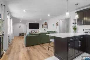 2 Radio Ave C12, Secaucus, NJ 07094 - Photo 2