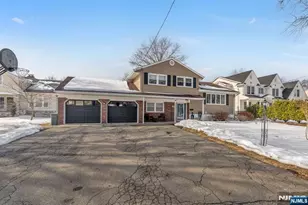 490 Albert Pl, New Milford, NJ 07646 - Photo 2