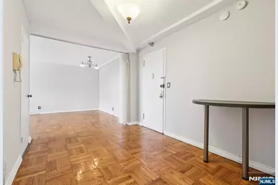 1450 Palisade Avenue 5J #5J, Fort Lee, NJ 07024 - Photo 4
