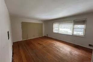 633 Wilmerding Ave, Teaneck Township, NJ 07666 - Photo 4