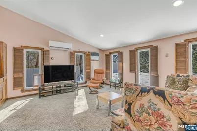 1 Grange Court, Teaneck Township, NJ 07666 - Photo 12