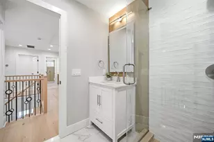 11 Hawthorne Dr, Livingston, NJ 07039 - Photo 24