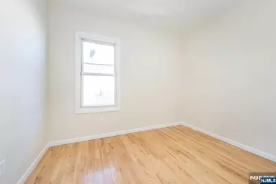 1022 E 22nd, Paterson, NJ 07513 - Photo 16