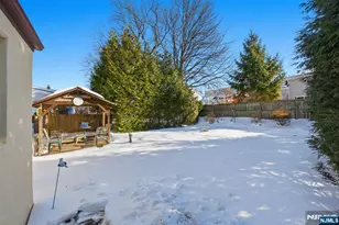 110 New York Ave, Bergenfield, NJ 07621 - Photo 28