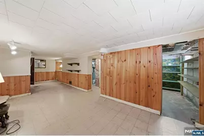 110 New York Avenue, Bergenfield, NJ 07621 - Photo 24