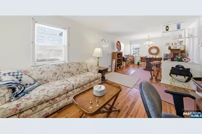 110 New York Avenue, Bergenfield, NJ 07621 - Photo 2