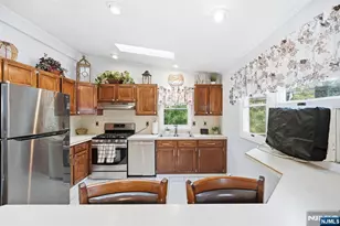 8 Bordeaux Terrace, West Milford, NJ 07480 - Photo 18