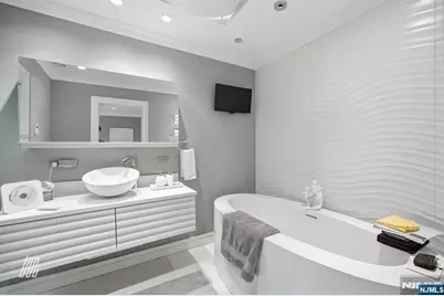 1511 John Street, Fort Lee, NJ 07024 - Photo 16