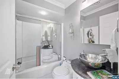 1511 John Street, Fort Lee, NJ 07024 - Photo 18