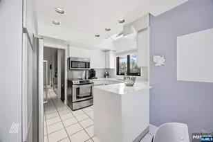 1511 John St, Fort Lee, NJ 07024 - Photo 12