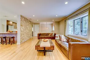 204 Gilbert Ave, Elmwood Park, NJ 07407 - Photo 10