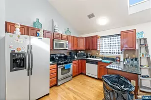 116 Oak St, Jersey City, NJ 07304 - Photo 30