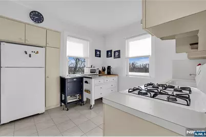 608 Washington Avenue, Belleville, NJ 07109 - Photo 28