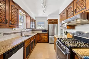 53 Forest Hill Rd, West Orange Township, NJ 07052 - Photo 14