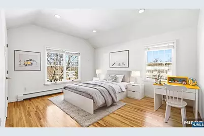 365 Forest Drive, Englewood Cliffs, NJ 07632 - Photo 32