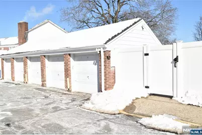 41 Elmwood Terrace 41 #41, Elmwood Park, NJ 07407 - Photo 38