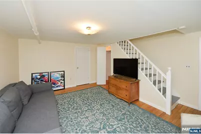 87 Grayson Place, Teaneck Township, NJ 07666 - Photo 8