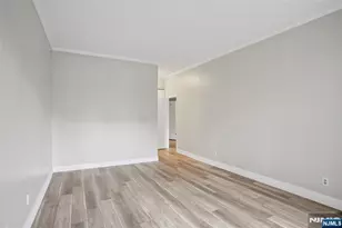 1077 River Road Th5, Edgewater, NJ 07020 - Photo 8