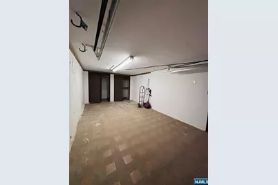 81 Lakeshore Drive, Prospect Park, NJ 07508 - Photo 22