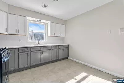 822 19th Street, Newark, NJ 07108 - Photo 8