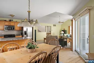 25 W Bayberry Dr, Beach Haven, NJ 08008 - Photo 10