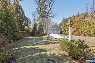 80 Crest Rd, Ridgewood, NJ 07450 - Photo 32