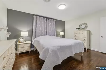 16 Homestead Road, Elmwood Park, NJ 07407 - Photo 14