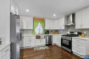 86 Hillman Dr, Elmwood Park, NJ 07407 - Photo 12