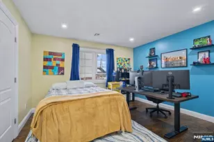 86 Hillman Dr, Elmwood Park, NJ 07407 - Photo 20