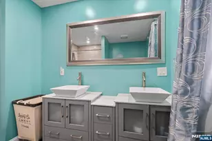 86 Hillman Dr, Elmwood Park, NJ 07407 - Photo 18