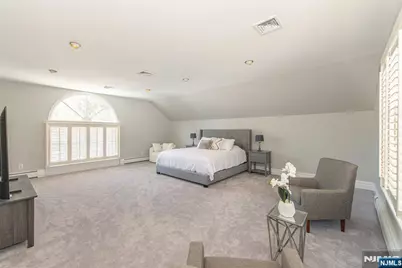 721 Somerset Street, Franklin Lakes, NJ 07417 - Photo 14